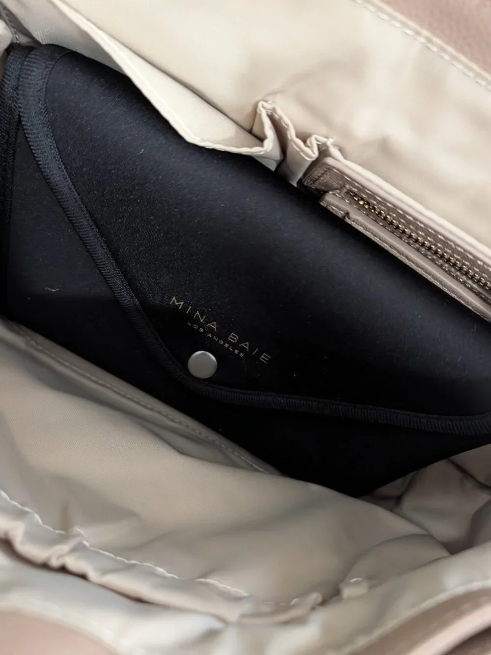 Mina Baie Audrey Leather Shoulder/ Crossbody Diaper bag + Dust Bag